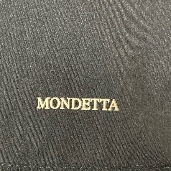 Mondetta Performance Black Top Base Layer for cold weather - Picture 3 of 7